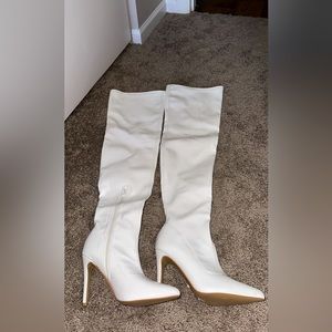White leather boots from Windsor never worn
